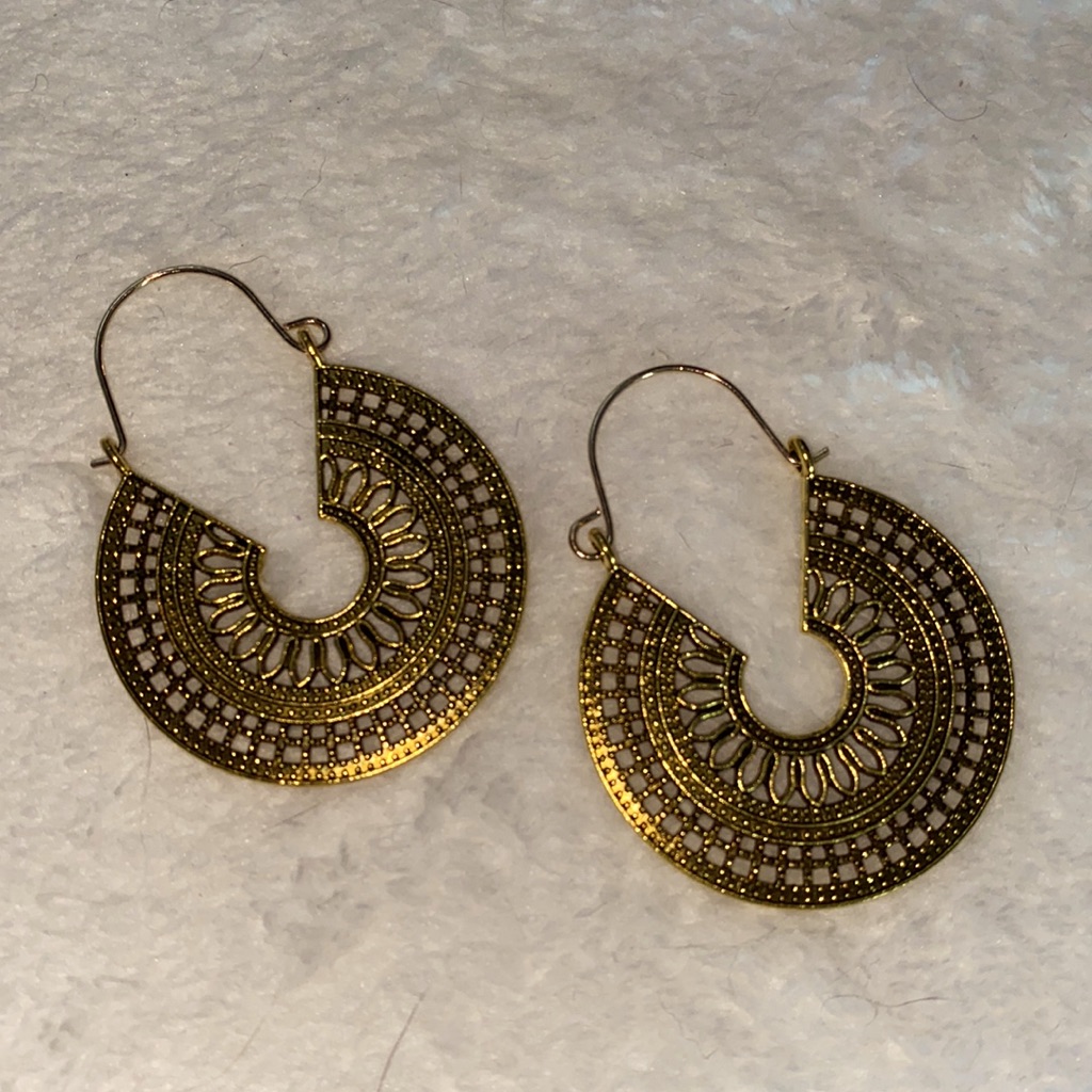 Vintage/Antique Style Medallion Dangle Earrings